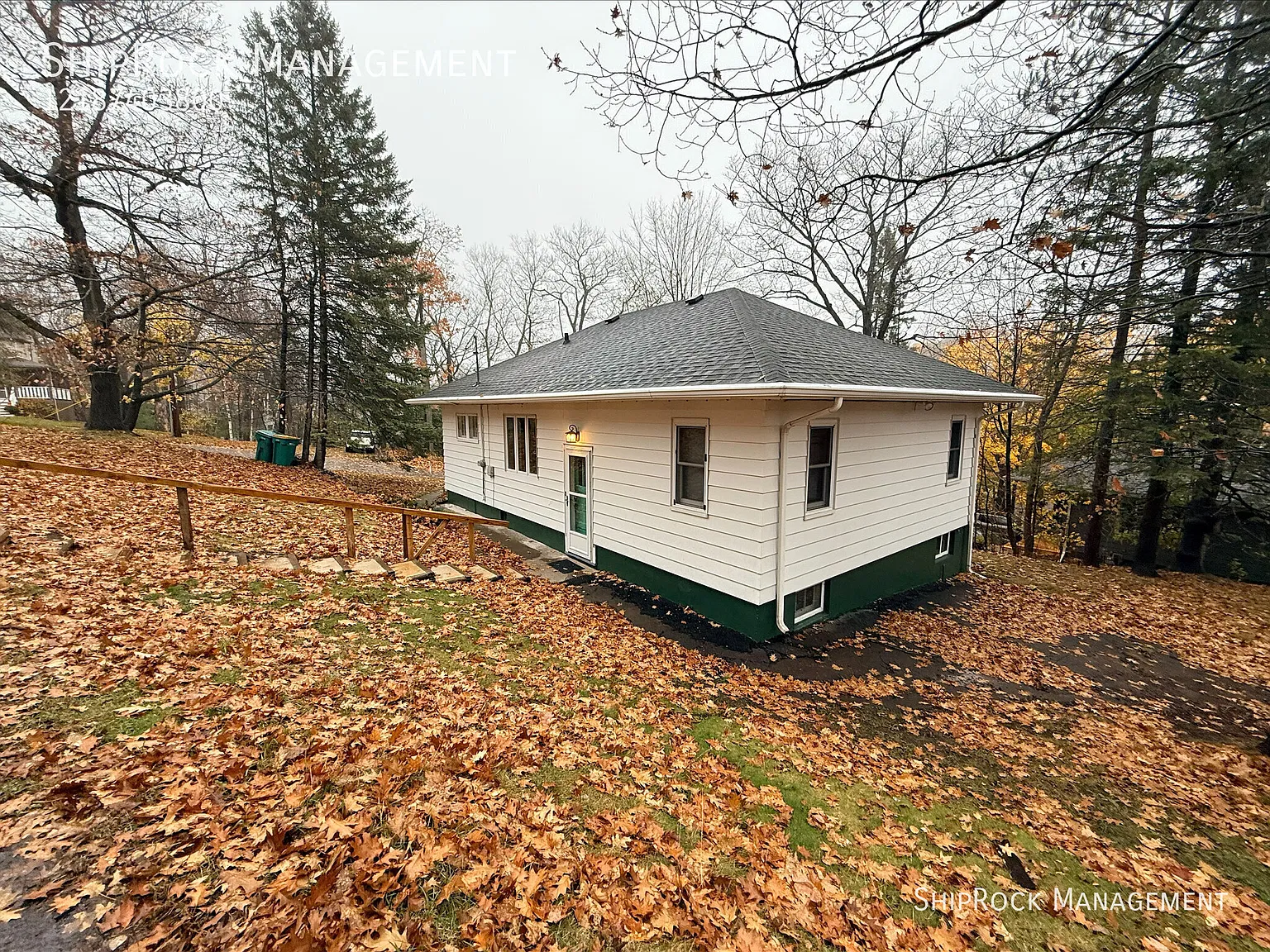 2315 Vermilion Road — Photo 3