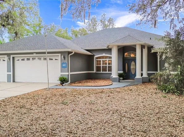 507 Dowling Cir, Lady Lake, FL 32159