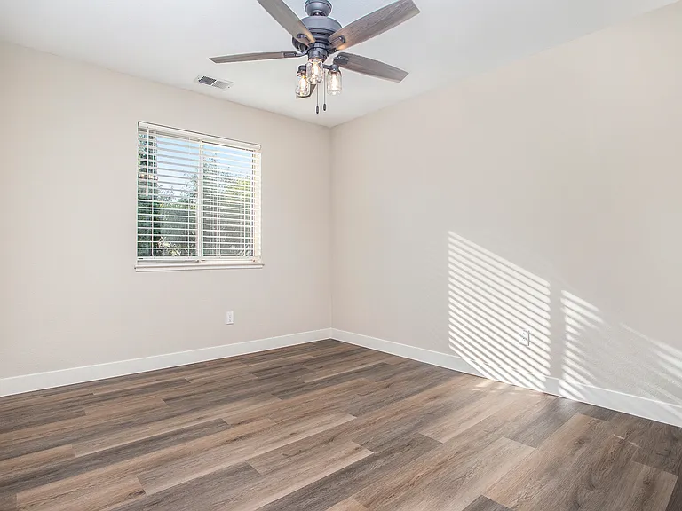 4686 Ford St — Photo 21