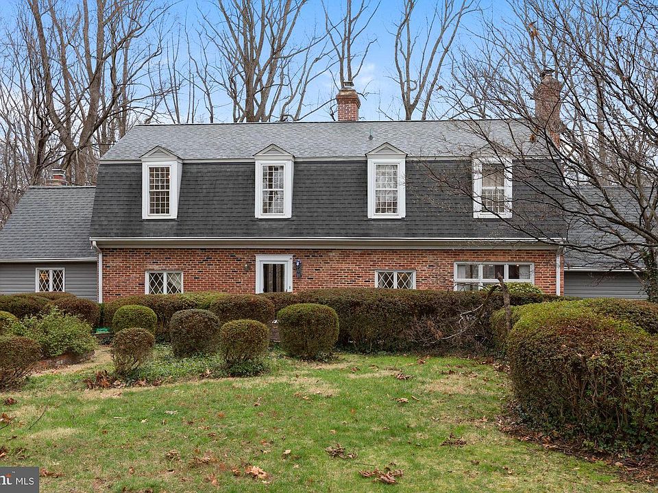 1st image of 4301 Woodlark Dr