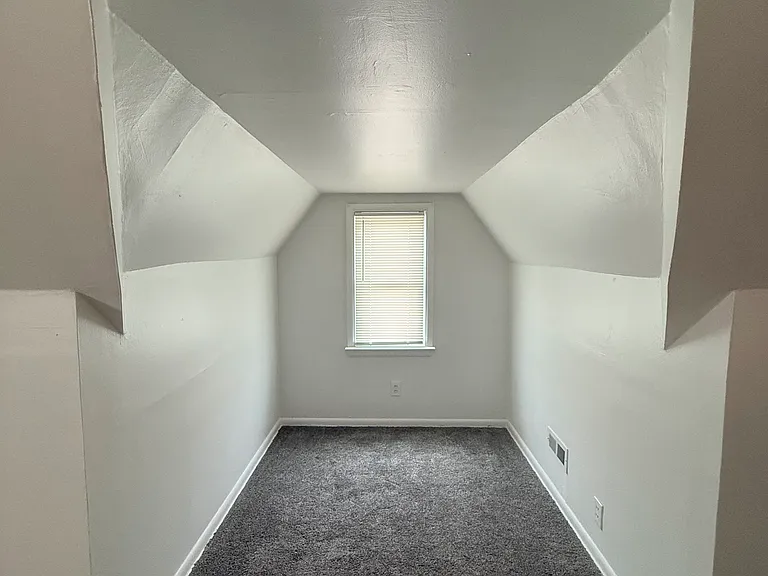 3845 W 117th St — Photo 13