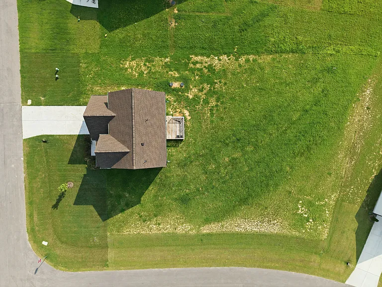 209 Danube Dr — Photo 41