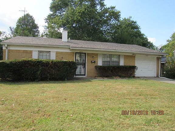 2nd image of 3734 N Ireland Dr