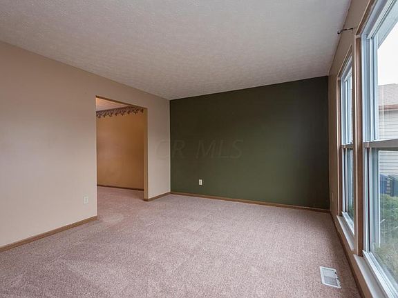 3rd image of 4928 Shady Oak Dr
