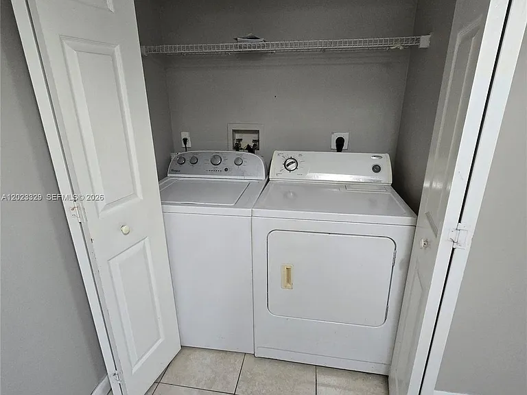 5610 NW 61st St #1122 — Photo 2