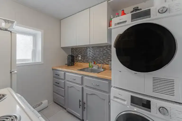 2 bed, 1.0 bath, $1,995 — Photo 2