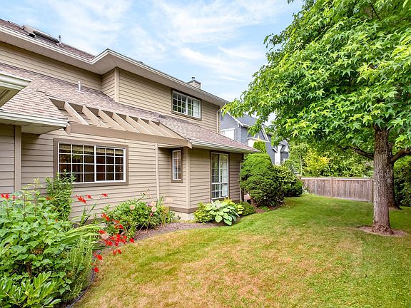 5th image of 16275 15th Ave #101