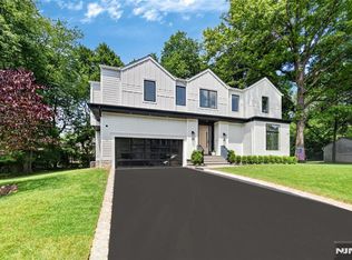 26 Collins Ave, Closter, NJ 07624