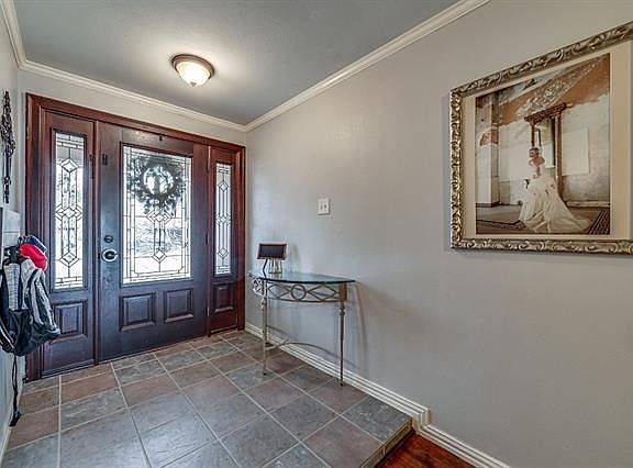 3rd image of 812 Green Pastures Dr