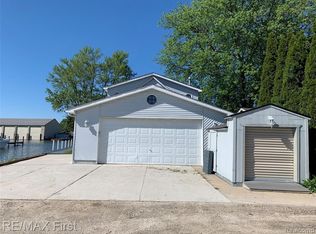 30311 Manse St, Harrison Township, MI 48045