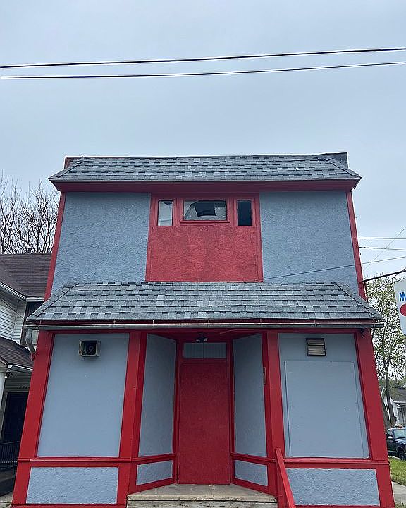 1st image of 802 Erie St