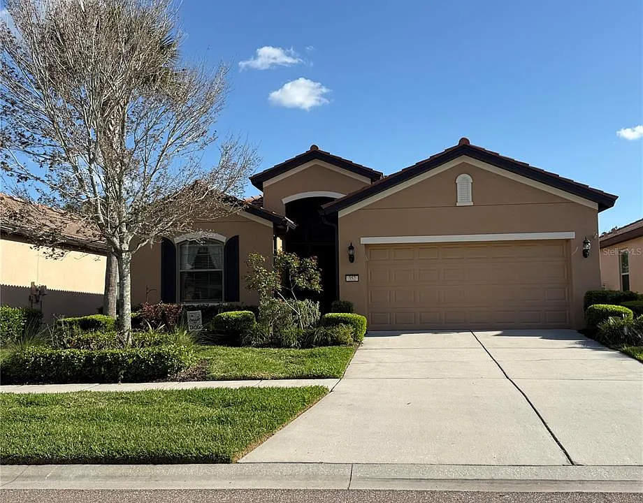 352 Laurel Falls Dr