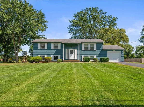 1162 Hilton Parma Corners Rd, Hilton, NY 14468