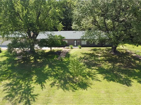 2246 NE State Route H, Butler, MO 64730