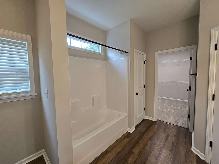 205 Buckeye Ct N — Photo 15