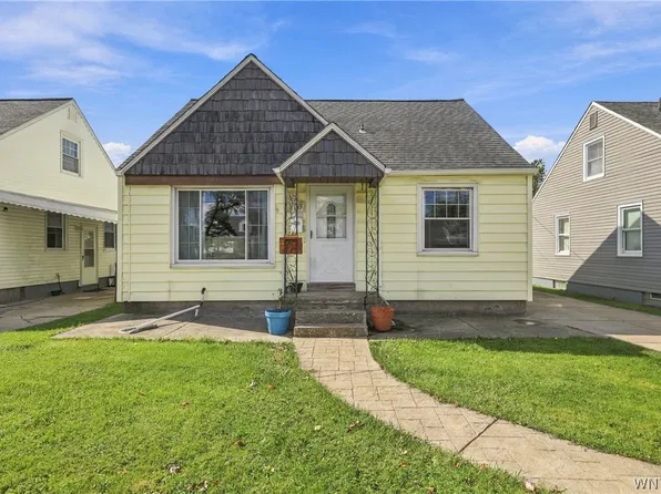2422 Eggert Rd, Tonawanda, NY 14150
