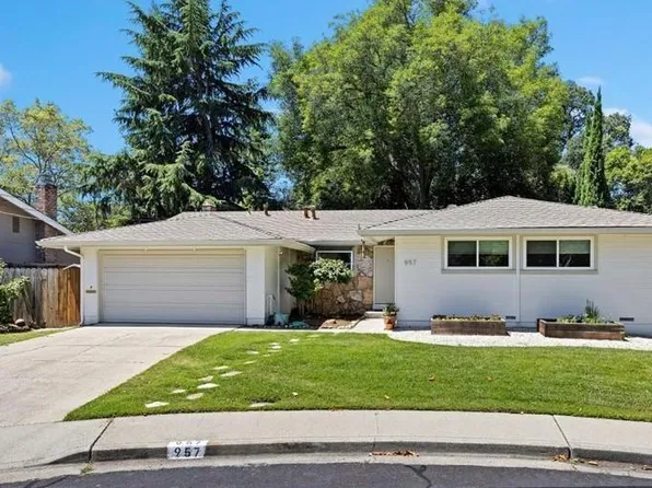 957 Bannock Ct, Concord, CA 94518