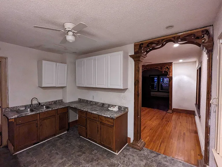 1702 S 5th St #1 — Photo 11