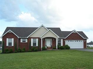 201 W Speck Rd, Cookeville, TN 38506