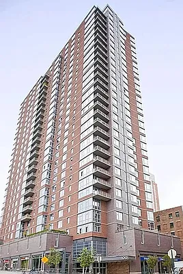 100 Jay Street #7J