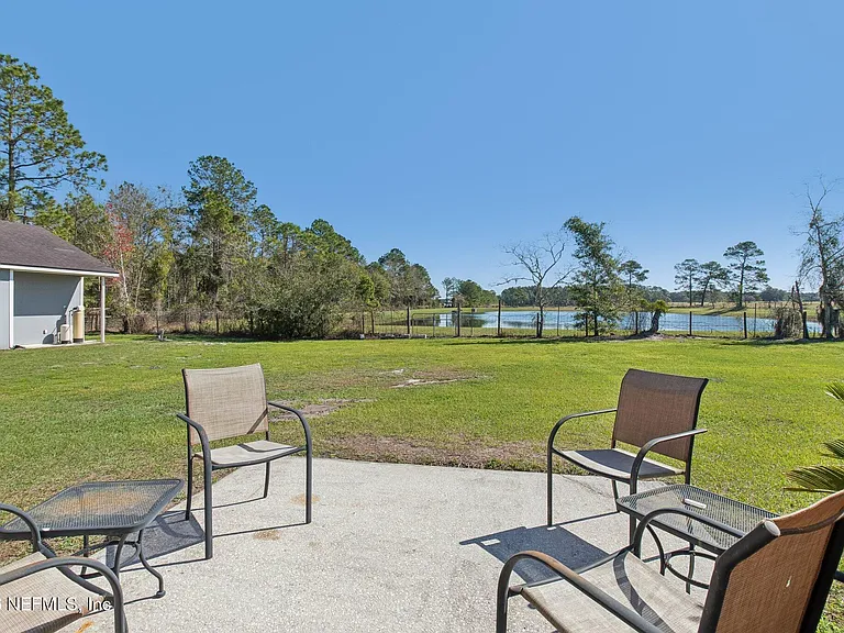 2683 Henley Rd — Photo 32