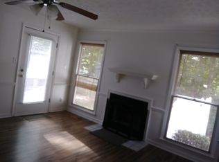 2712 Rivercliff Rd, Fayetteville, NC 28301