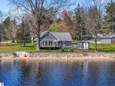 9464 Stone Ledge Lake Dr, Cadillac, MI, 49601