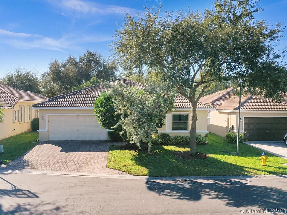 1st image of 5220 NW 49th St