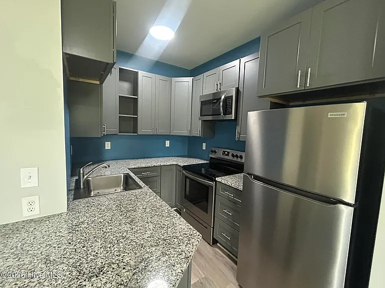 5789 Sidbury Rd #B — Photo 6