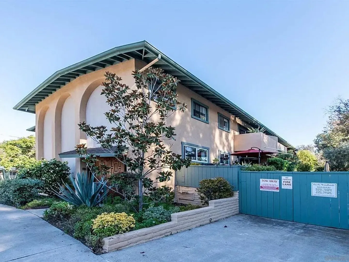 Perfectly Located 1BD/1BA Condo Near Mission Bay! Only $2,295/mo! — Photo 1