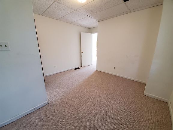 3rd image of 5089 N Lakeview Dr