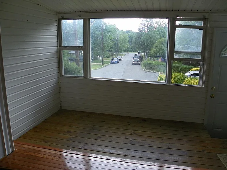 5111 Kennebunk Ter — Photo 2