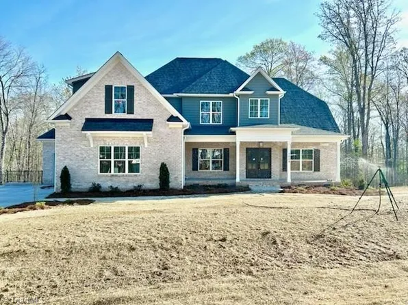 7904 Backridge Dr, Stokesdale, NC 27357