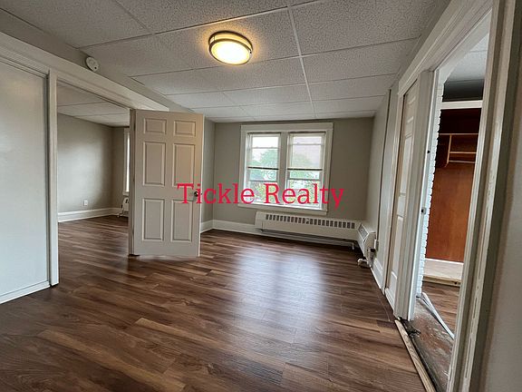 2nd image of 820 E Main St APT 14