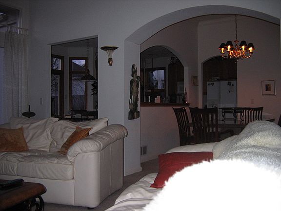 4th image of 17309 Pierce Cir
