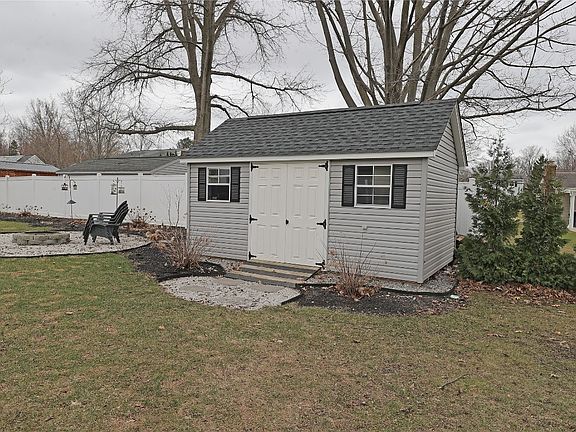5th image of 3336 Woodhaven Dr