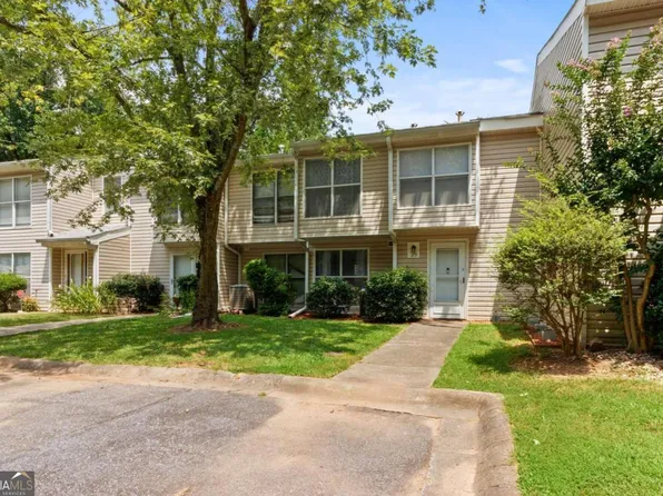 179 Governors Dr, Forest Park, GA 30297