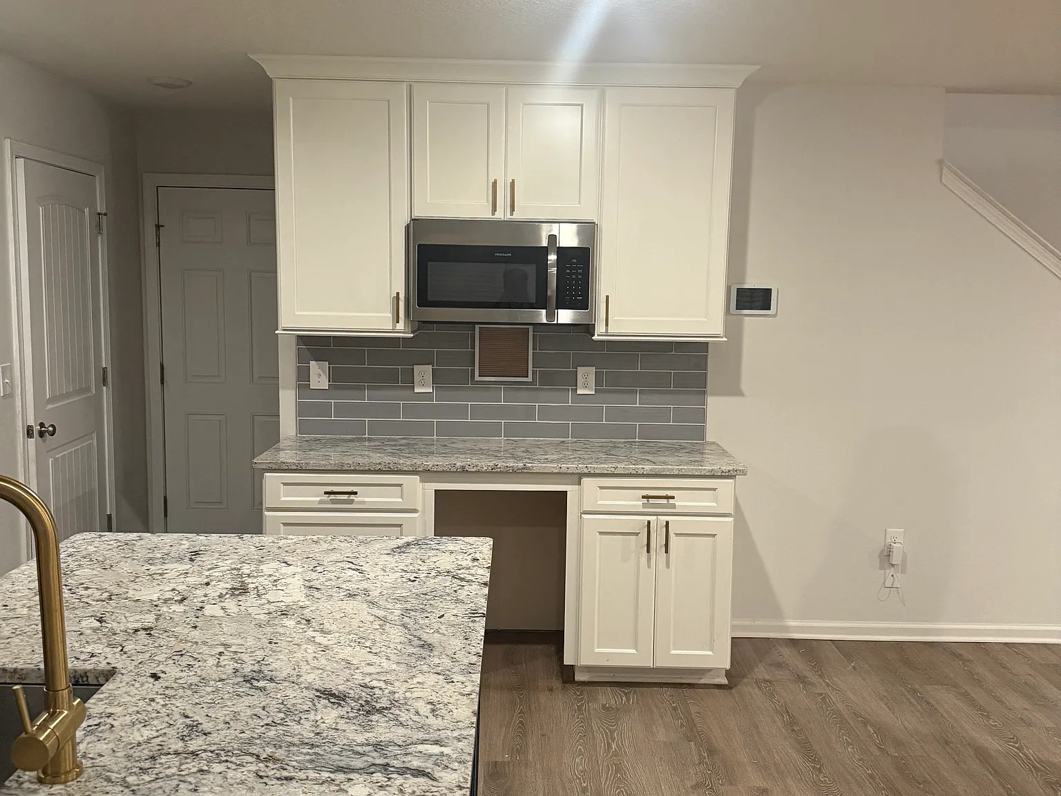 5 bed, 2594 sqft, $2,199 — Photo 3