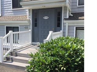 88 Rowayton Woods Dr, Norwalk, CT 06854