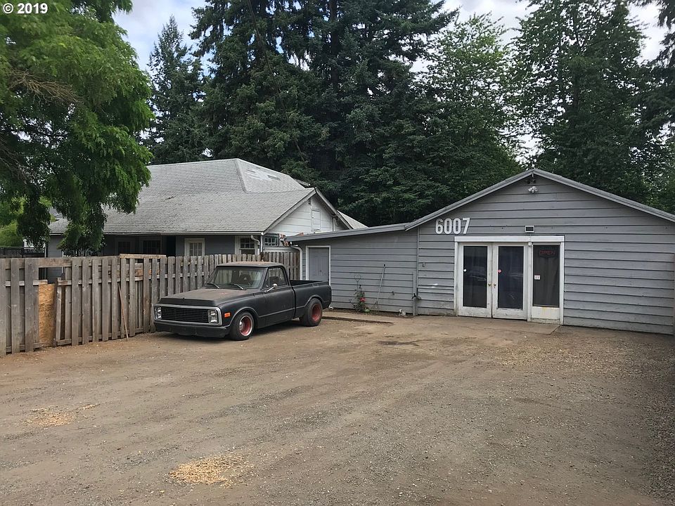 2nd image of 6007 NE 105th Ave