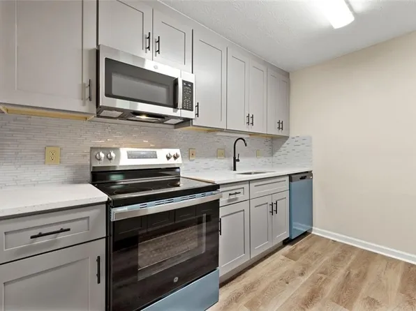 1371 Branch Dr, Tucker, GA 30084