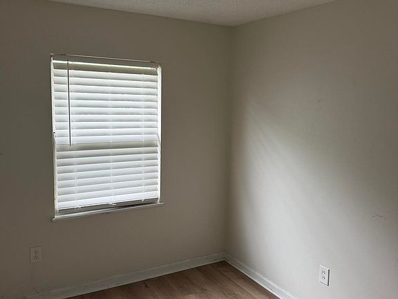 2nd image of 7539 Walden Rd E