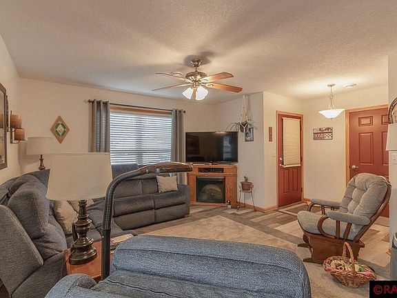 4th image of 148 Sugar Loaf Dr