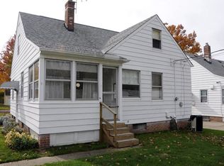 17401 Maple Heights Blvd, Maple Heights, OH 44137