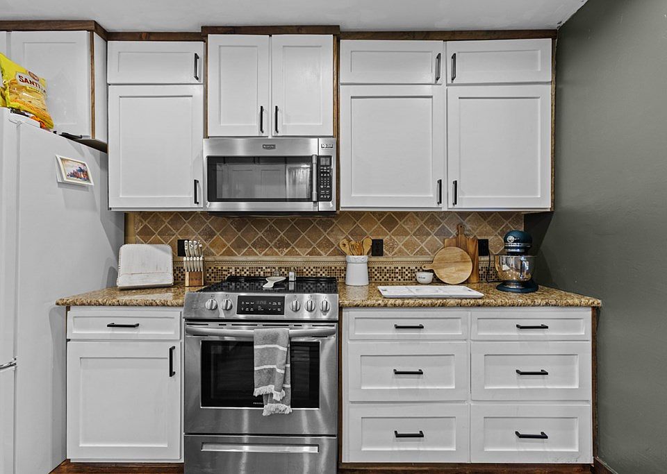 220 Thomas Rd, Palestine, TX 75803 MLS 94185 Zillow