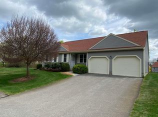 4 Stockton Dr, Nashua, NH 03063