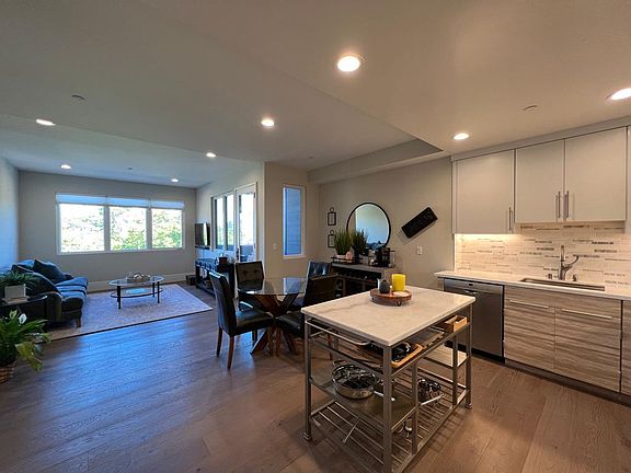 Open Kitchen, Living & Dining