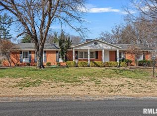 15 Nightingale Dr, Springfield, IL 62711