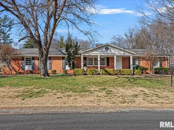 15 Nightingale Dr, Springfield, IL 62711