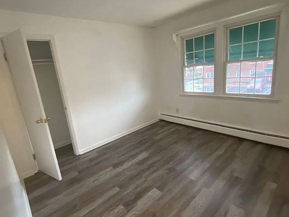 5th image of 400 N Gates Ave APT 14